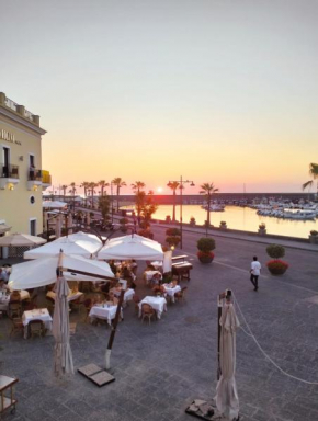 Aura Exclusive holiday fronte mare